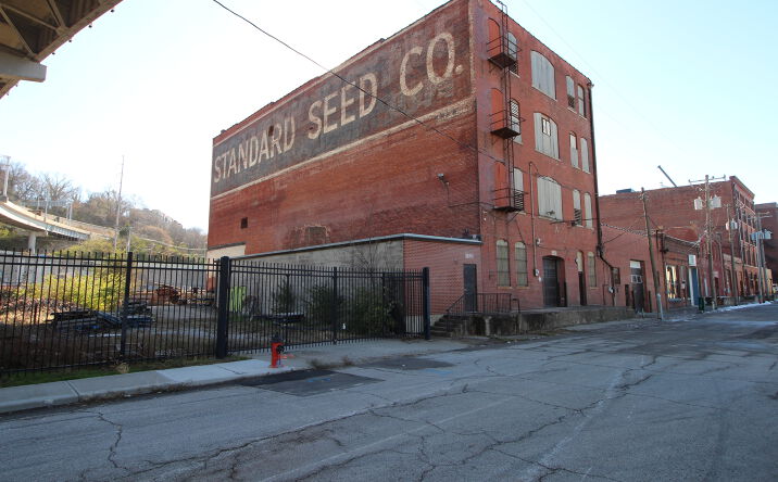 Pictures of Industrial property located at 931 W 8th St, Kansas City, MO 64101 for sales - image #1