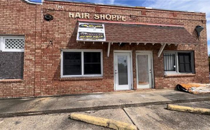 Pictures of Office, Retail property located at 10800 Morrison Rd, New Orleans, LA 70127 for sales - image #1