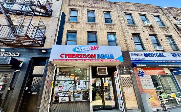 Pictures of Retail property located at 6822 3rd Avenue, Brooklyn, NY 11209 for sales - image #1
