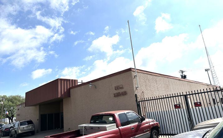 Pictures of Industrial property located at 13550 Vargon St, Dallas, TX 75243 for sales - image #1
