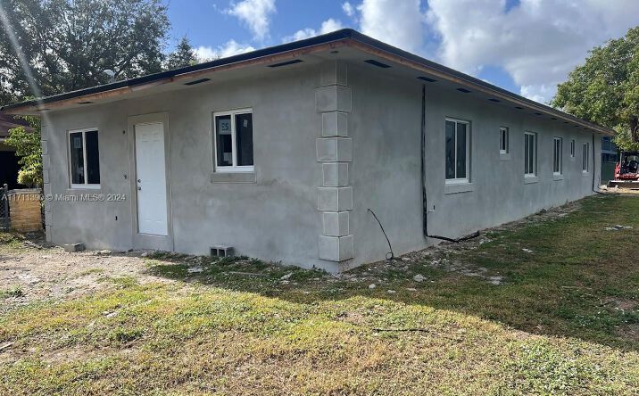 Pictures of Multifamily property located at 9254 NW 3rd Ave, Miami, FL 33150 for sales - image #1