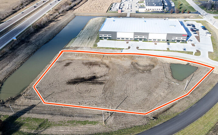 Pictures of Land property located at 105 Commerce Center Drive, Collinsville, IL, Collinsville, IL 62234 for sales - image #1