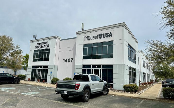 Pictures of Industrial property located at 1407 Stephanie Way, Chesapeake, VA 23320 for sales - image #1