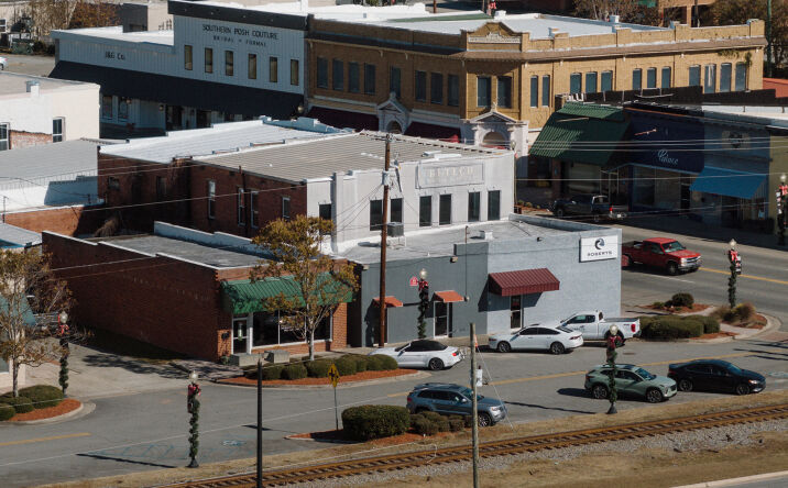 Pictures of Retail, Office property located at 100 S Main St, Baxley, GA 31513 for sales - image #1