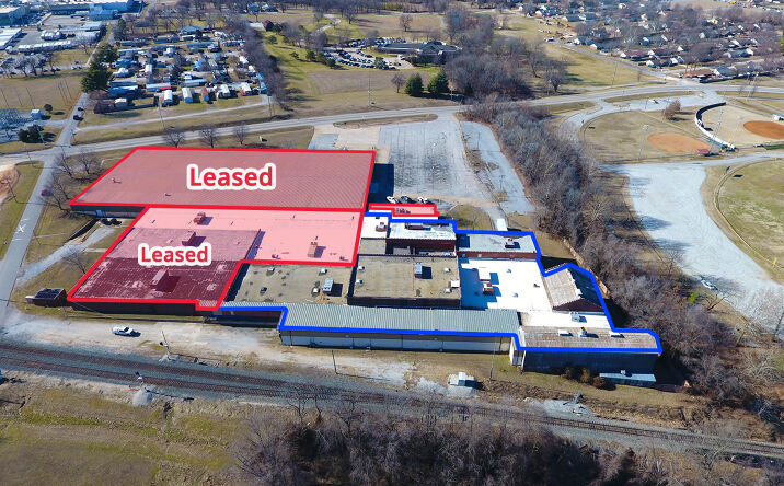 Pictures of Industrial property located at 501 N Lincoln St, Siloam Springs, AR 72761 for sales - image #1