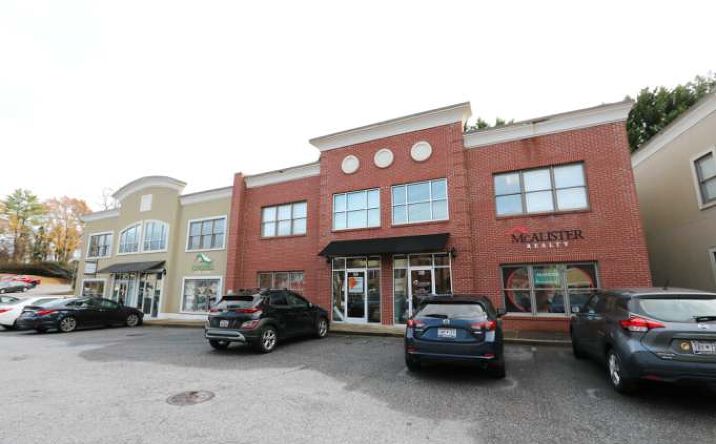 Pictures of Office property located at 955 W Wade Hampton Blvd, Ste 9A, Greer, SC 29650 for sales - image #1
