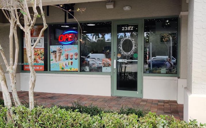 Pictures of Retail property located at 2382 Weston Rd, Weston, FL 33326 for sales - image #1