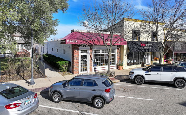 Pictures of Mixed Use, Retail property located at 132 Center St, Grayslake, IL 60030 for sales - image #1