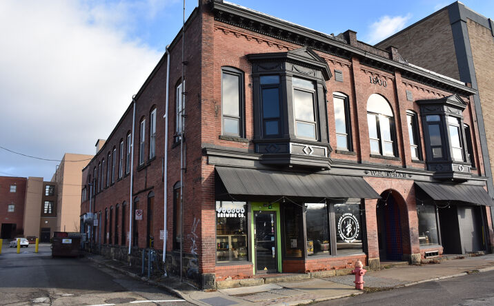 Pictures of Retail property located at 215-217 Arch St, Meadville, PA 16335 for sales - image #1
