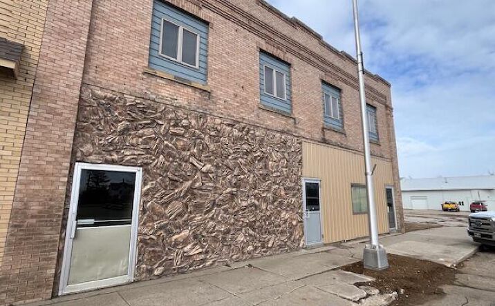 Pictures of Mixed Use, Office, Retail property located at 117 Main St, Waubay, SD 57273 for sales - image #1