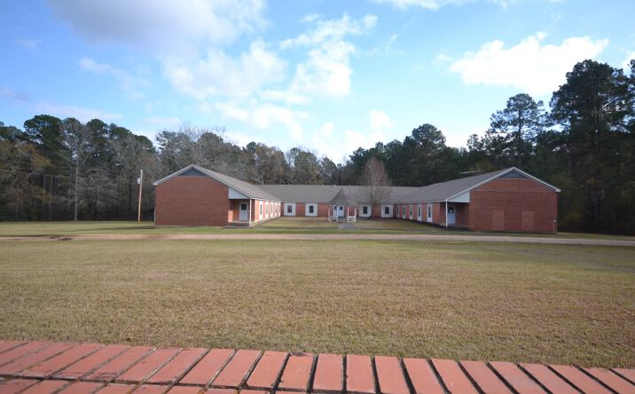 Pictures of Office property located at 815 Hwy 160, Magnolia, AR 71753 for sales - image #1