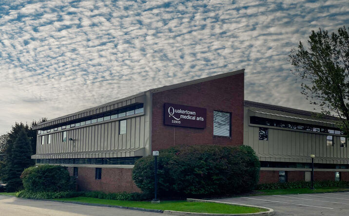 Pictures of Office property located at 32905 W 12 Mile Rd, Farmington Hills, MI 48334 for sales - image #1