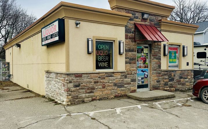 Pictures of Retail, Special Purpose property located at 41 N Conklin Rd, Lake Orion, MI 48362 for sales - image #1