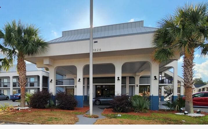 Pictures of Hospitality property located at 1826 W Lucas St, Florence, SC 29501 for sales - image #1