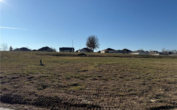 Pictures of Land, Multifamily property located at 2213 Creek View Lane, Raymore, MO 64083 for sales - image #1
