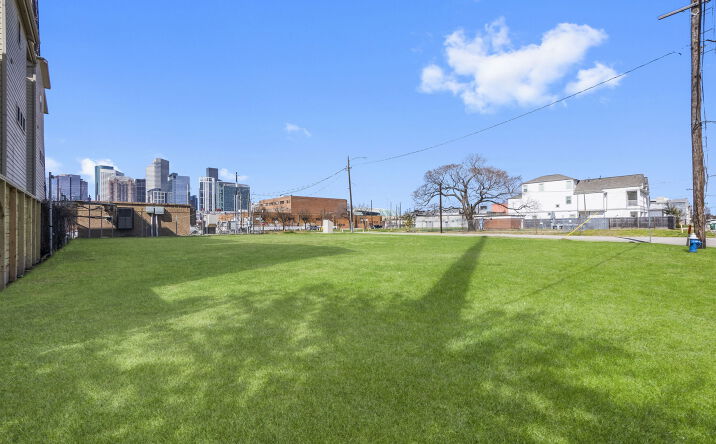 Pictures of Land property located at 2416 Lamar St, Houston, TX 77003 for sales - image #1