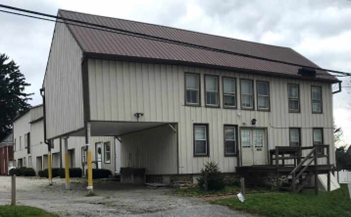 Pictures of Retail, Office property located at 18 E Maple St, Dallastown, PA 17313 for comps - image #1