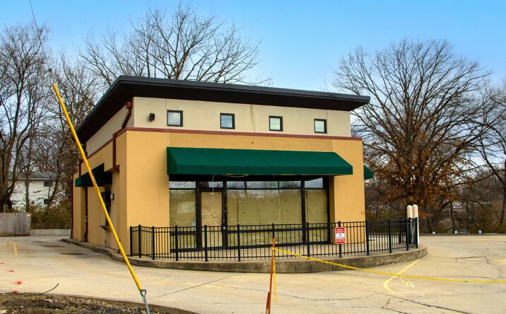 Pictures of Retail property located at 2003 W Monroe St, Springfield, IL 62704 for sales - image #1