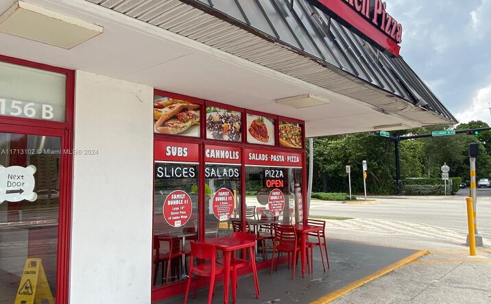 Pictures of Retail property located at 1156 E Hillsboro Blvd, Deerfield Beach, FL 33441 for sales - image #1