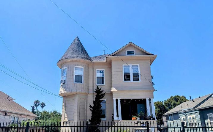 Pictures of Multifamily property located at 2883 Brookdale Ave, Oakland, CA 94602 for sales - image #1