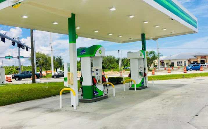 Pictures of Business for Sale property located at 2475 W Midway Rd, Fort Pierce, FL 34981 for sales - image #1