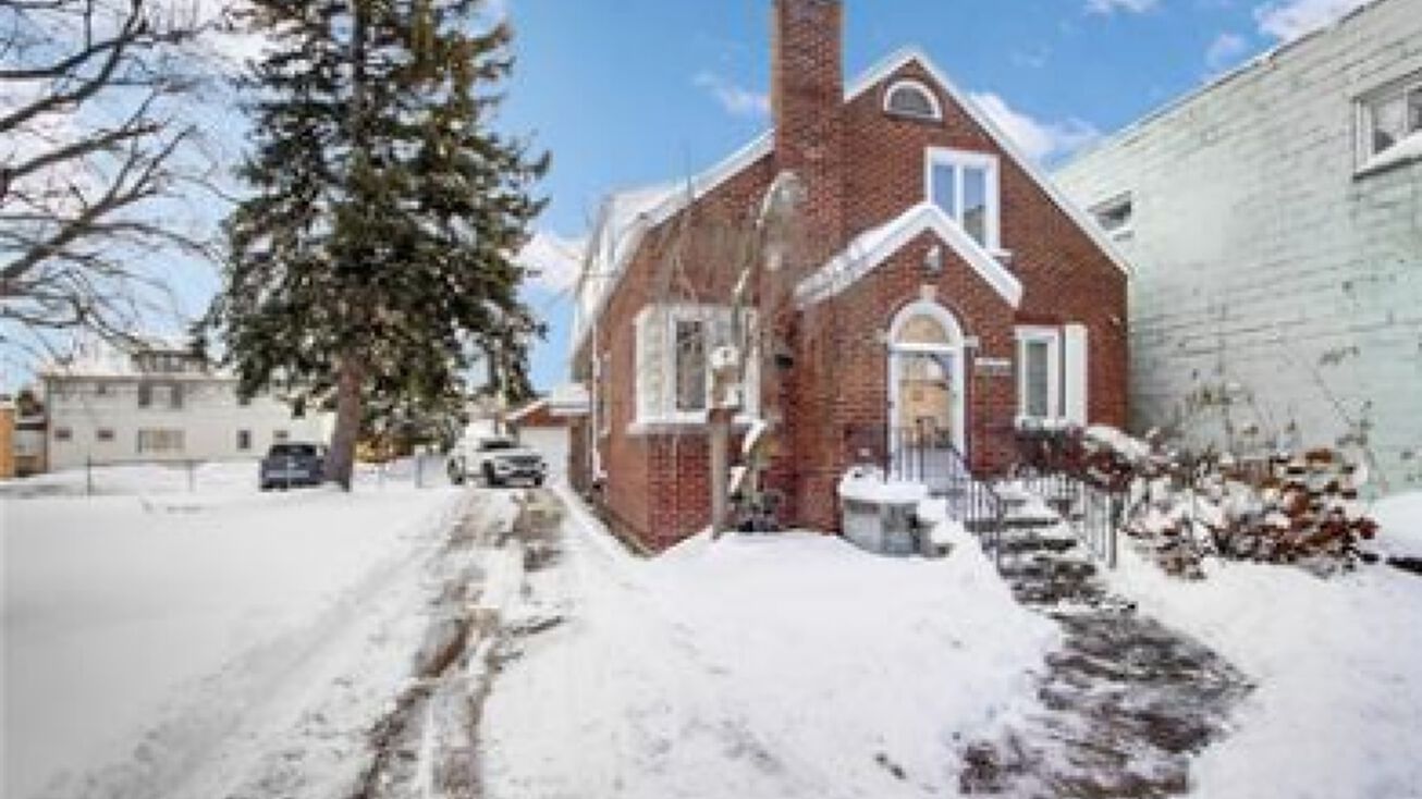 2025 Clinton St, Buffalo, NY 14206