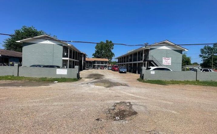 Pictures of Multifamily property located at 515 Bloom St, Jackson, MS 39202 for sales - image #1