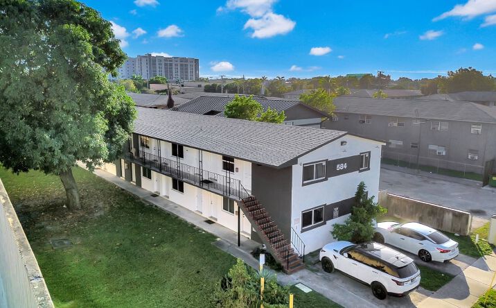 Pictures of Multifamily property located at 584 NW 65th St, Miami, FL 33150 for sales - image #1