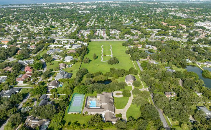 Pictures of Land property located at 3736 Meridale Rd, Sarasota, FL 34238 for sales - image #1