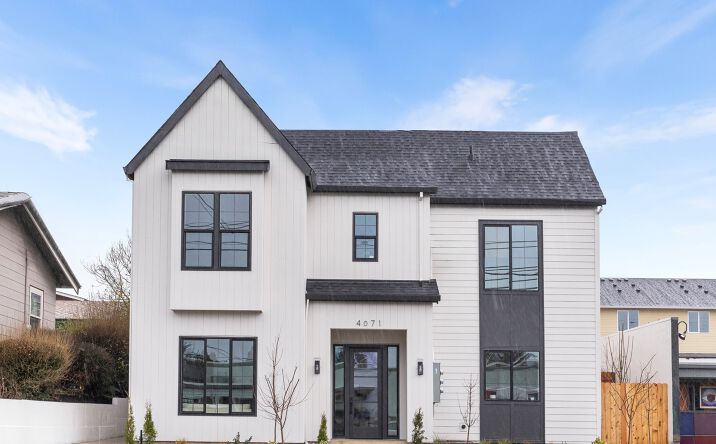 Pictures of Multifamily property located at 4069 SE Milwaukie Ave, Portland, OR 97202 for sales - image #1