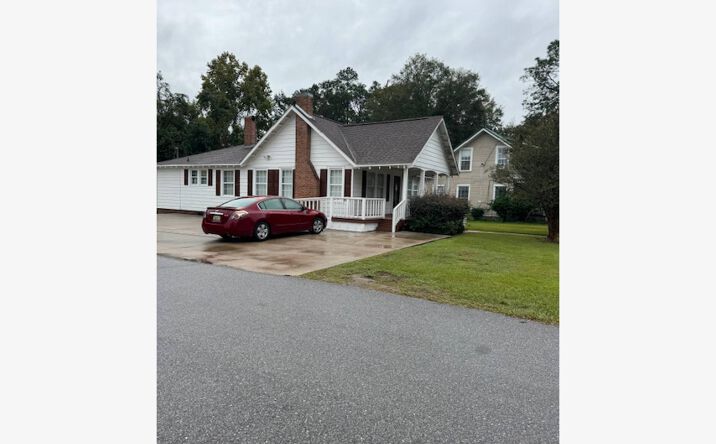 Pictures of Office property located at 610 Douglas Ave, Brewton, AL 36426 for sales - image #1