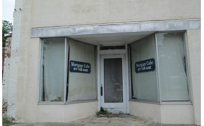 Pictures of Mixed Use, Office, Retail property located at 108 N Main St, Robersonville, NC 27871, 102 N Main St, Robersonville, NC 27871, 104 N Main St, Robersonville, NC 27871, 110 N Main St, Robersonville, NC 27871, 104 E. Railroad St. Robersonville NC, Robersonville, NC 27871 for sales - image #1