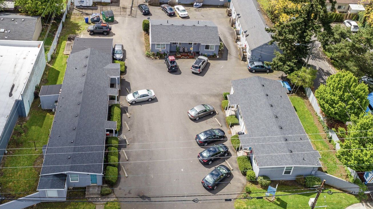 Pictures of Multifamily property located at 13718 SE Division St, Portland, OR 97236 for sales - image #1