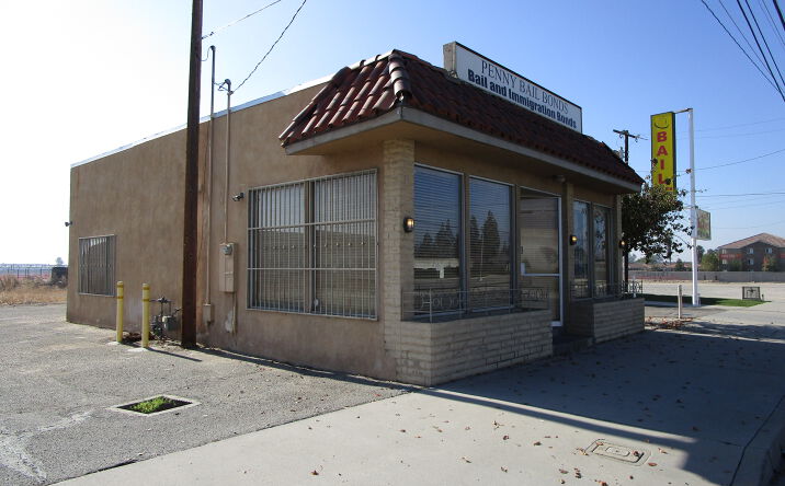 Pictures of Office property located at 631 E Rialto Ave, San Bernardino, CA 92408 for sales - image #1