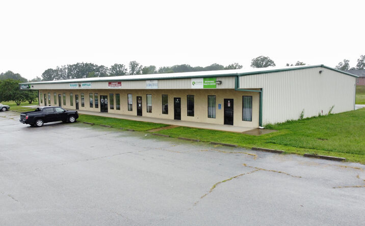 Pictures of Retail property located at 1591 US-63, Houston, MO 65483 for sales - image #1