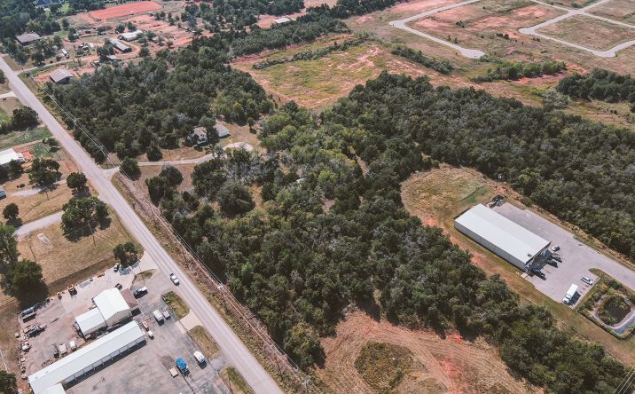 Pictures of Land property located at 6625 N Coltrane Rd, Edmond, OK 73034 for sales - image #1
