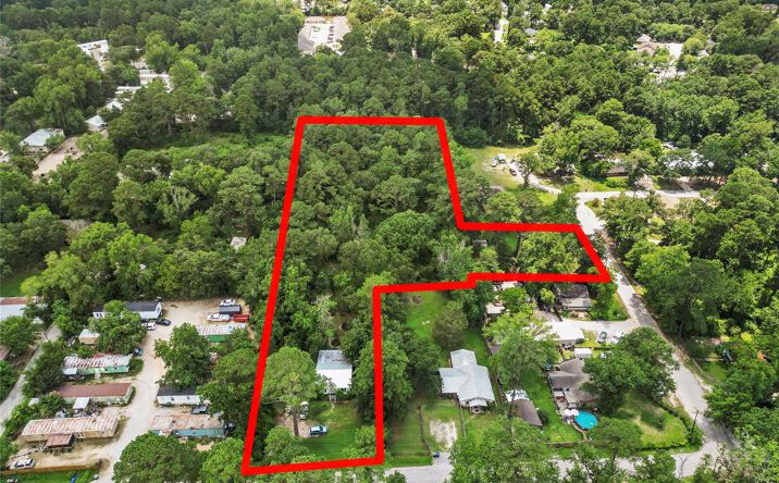 Pictures of Land, Mixed Use, Multifamily property located at 687 Cline St, Huntsville, TX 77340 for sales - image #1