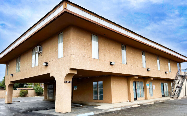 Pictures of Office property located at 3350 S Fairway St, Visalia, CA 93277 for sales - image #1