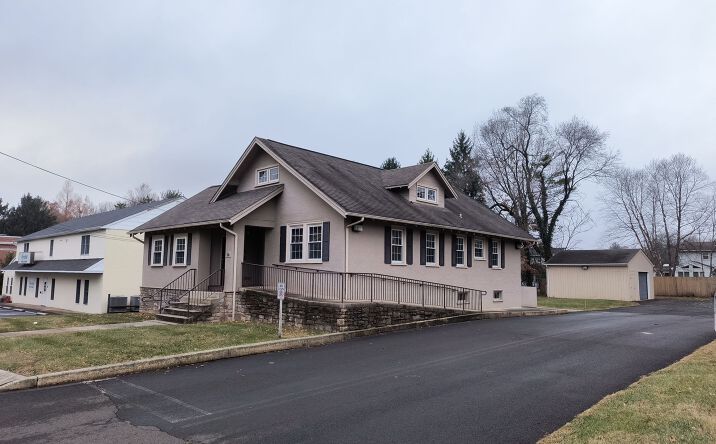 Pictures of Retail, Office property located at 724 S Broad St, Lansdale, PA 19446 for sales - image #1