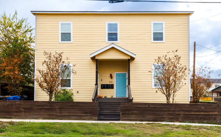 Pictures of Multifamily property located at 432 S Olive St, San Antonio, TX 78203 for sales - image #1