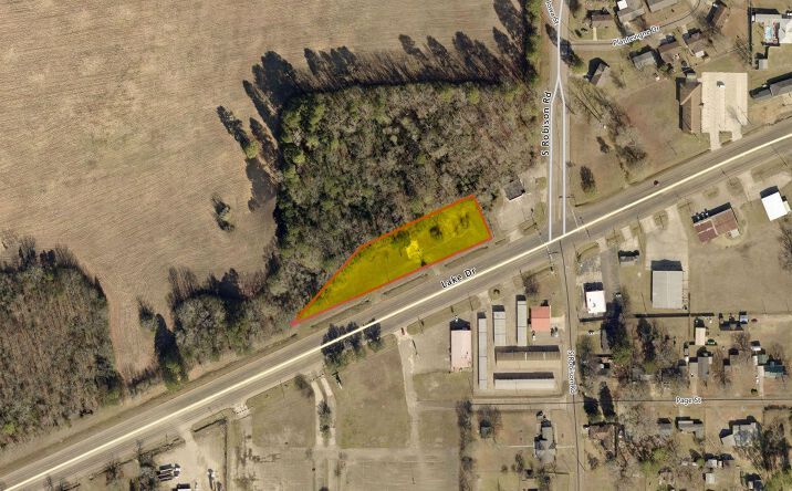 Pictures of Land property located at 3104 S Lake Dr, Texarkana, TX 75501 for sales - image #1