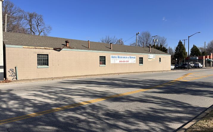 Pictures of Retail, Mixed Use, Business for Sale property located at 105 E Hill St, Louisville, KY 40208 for sales - image #1
