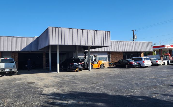 Pictures of Business for Sale, Retail property located at 4445 Jefferson Blvd, Dallas, TX 75211, 4427 Jefferson Blvd, Dallas, TX 75211 for sales - image #1