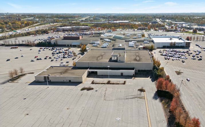 Pictures of Retail property located at 2028 Florence Mall, Florence, KY 41042 for sales - image #1