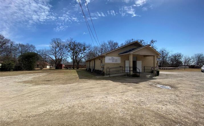 Pictures of Special Purpose property located at 1213 S Medora Street, Terrell, TX 75160 for sales - image #1