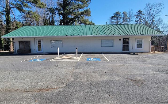 Pictures of Retail, Office property located at 4550 Dallas Acworth Highway, Dallas, GA 30132 for sales - image #1