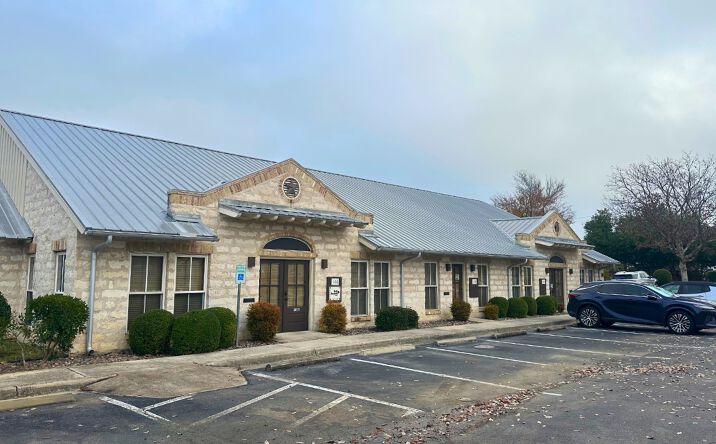 Pictures of Office property located at 1930 Rawhide Dr, Round Rock, TX 78681 for sales - image #1