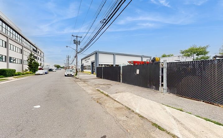 Pictures of Land property located at 32 Bond St, Westbury, NY 11590 for sales - image #1