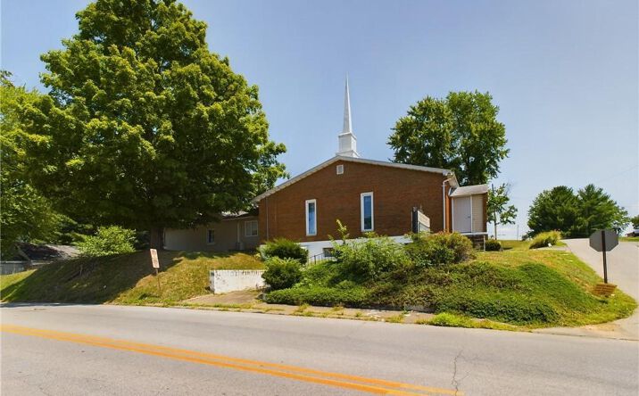 Pictures of Retail, Office, Mixed Use, Special Purpose property located at 2700 Broad St, Parkersburg, WV 26101 for sales - image #1