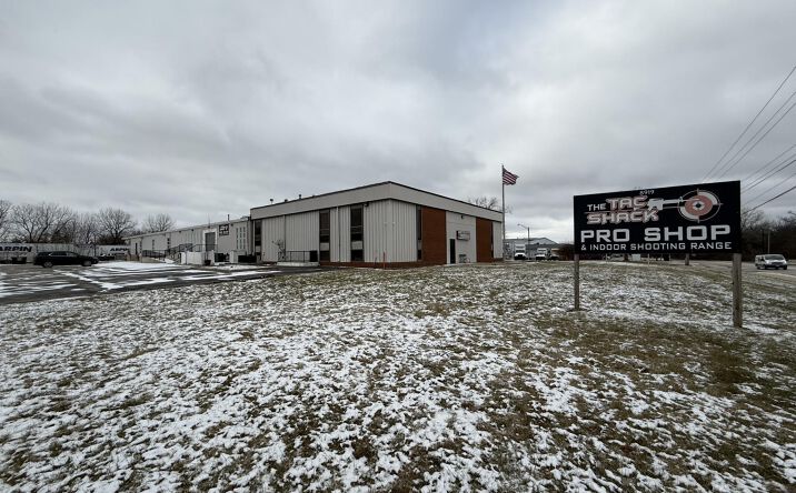 Pictures of Retail, Office, Industrial property located at 8919 N UNIVERSITY Street, Peoria, IL 61615 for sales - image #1